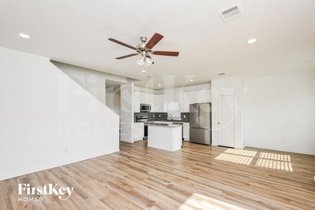 Photo - 7328 Parkside Pl Dr