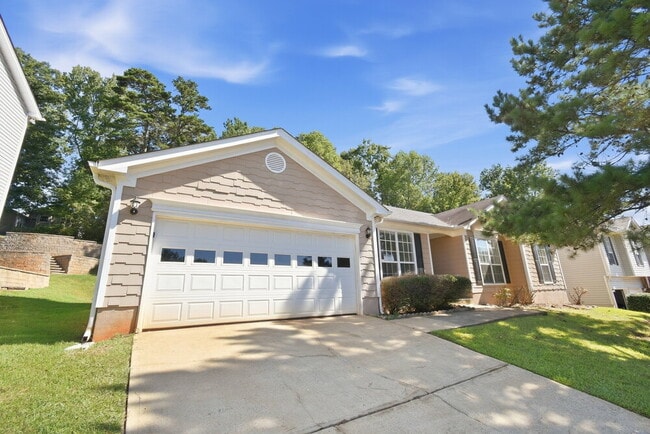 422 Shoal Cir