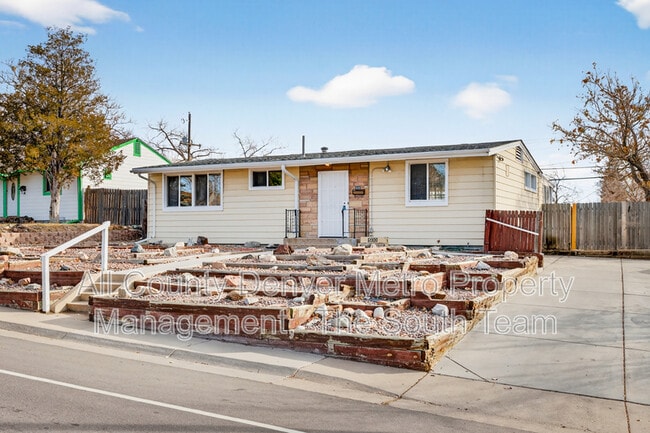 Building Photo - 500 Del Norte St