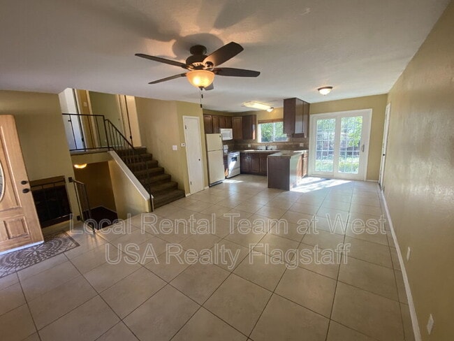 Photo - 1607 N Prairie Way