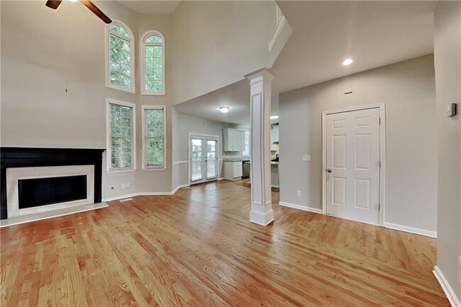 Photo - 3930 Summit Gate Dr