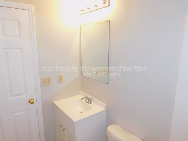 Photo - 1805 Cody Ave