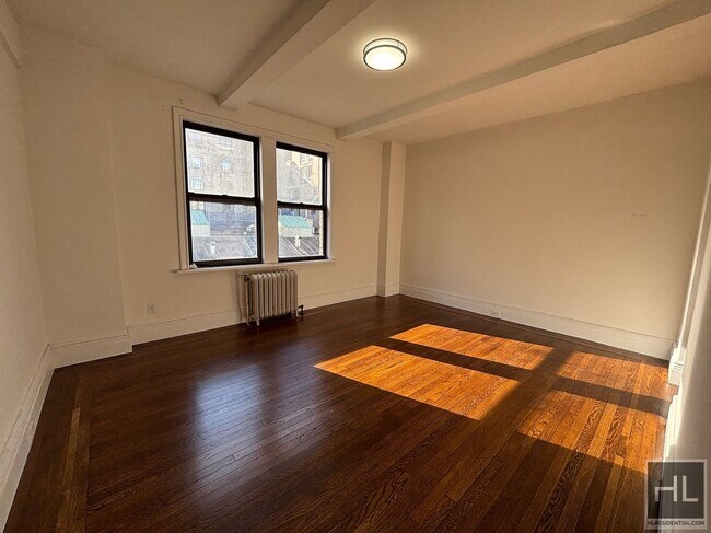 Photo - WEST 68 STREET Unidad 7B