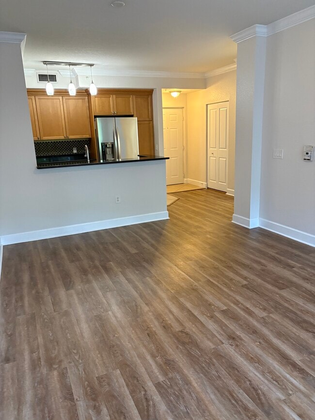 Building Photo - 4202 Renaissance Way Unit 4202 Renaissance Way