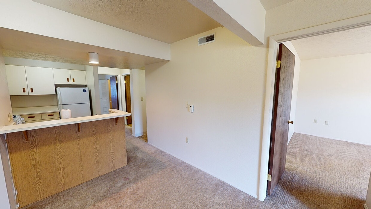 Photo - Indian Lakes Apartments