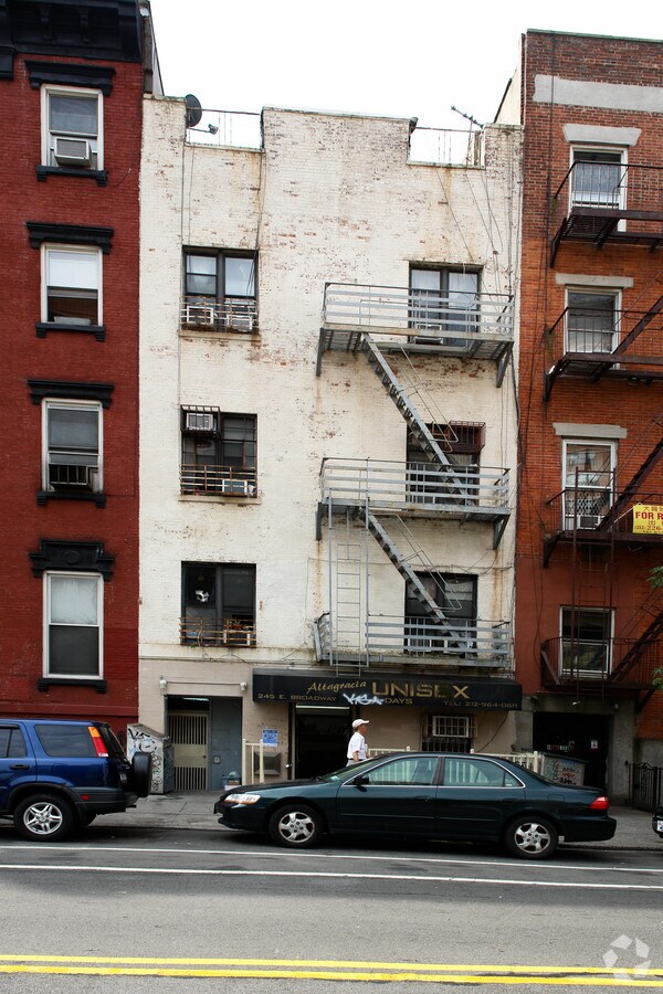 Photo - 245 E Broadway