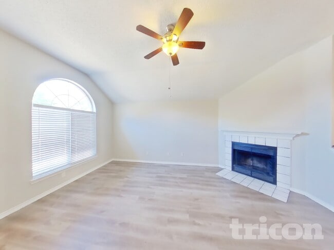 Photo - 2329 Belton Dr