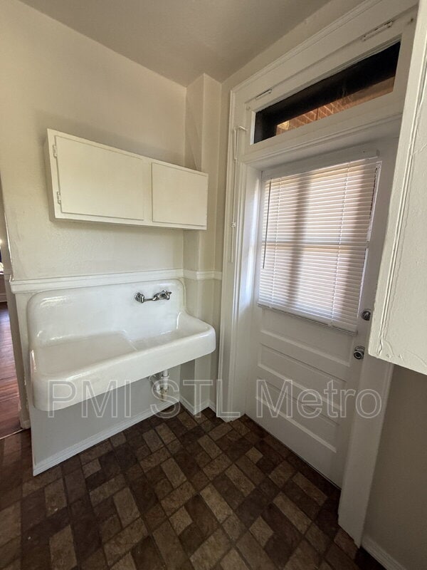 Photo - 3885 Meramec St Unidad 203