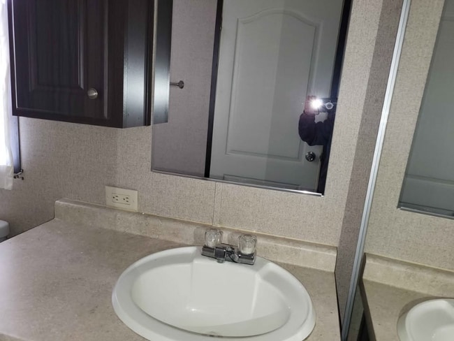 Photo - 3190 FM 1520