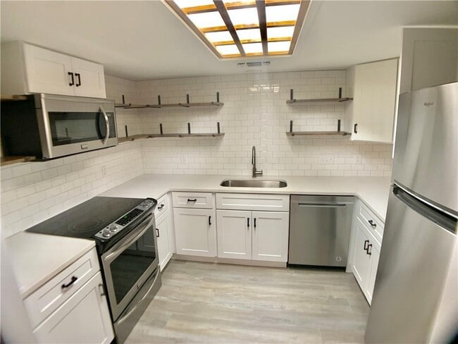 Photo - 1135 Barton Hills Dr Unidad 252