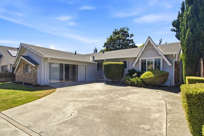 Building Photo - 6814 Westmoor Way