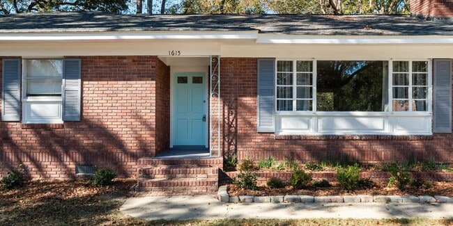 Photo - Peaceful Living in West Ashley!