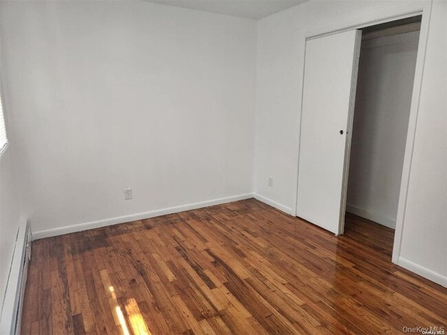 Photo - 359 Erlanger Blvd