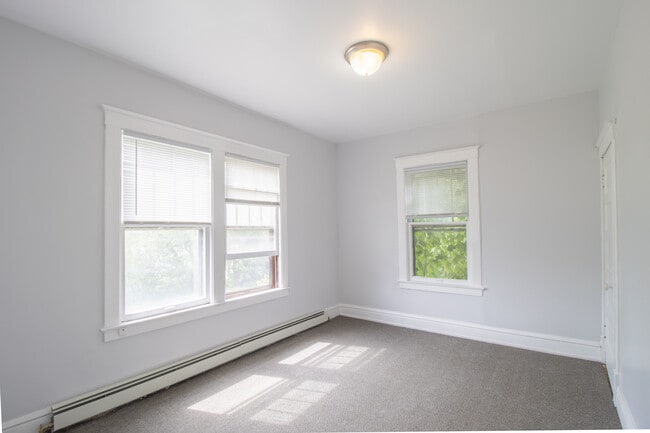 Photo - 43 W North St Unit 3