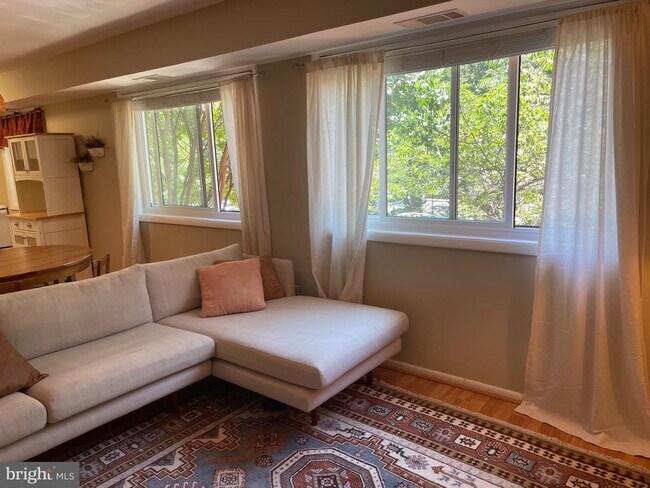 Photo - 3342 S 28th St Unit 304