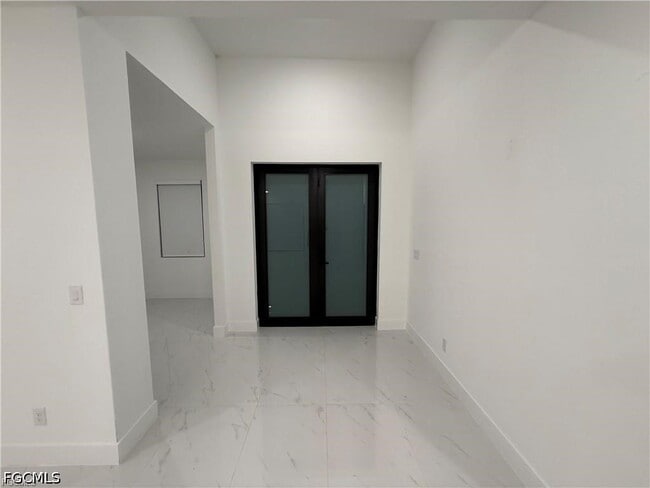 Photo - 3222 48th St W