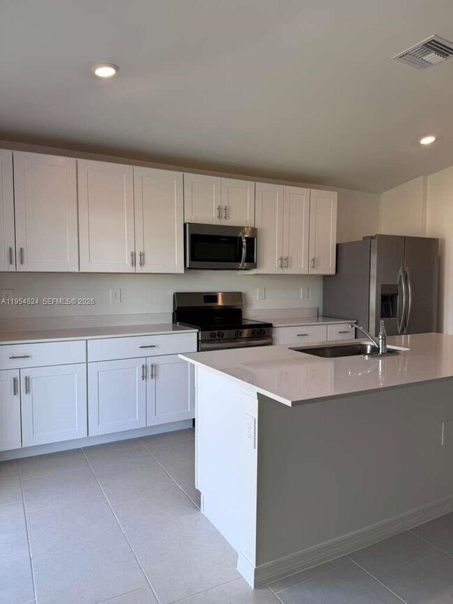 Photo - 17245 Cantu Ct