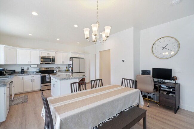 Photo - 7192 N Silver Spring Way