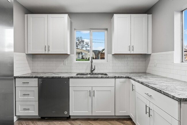 Photo - 506 Southway Dr Unit A
