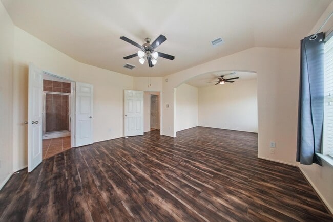 5015 Bridgecrossing Ct
