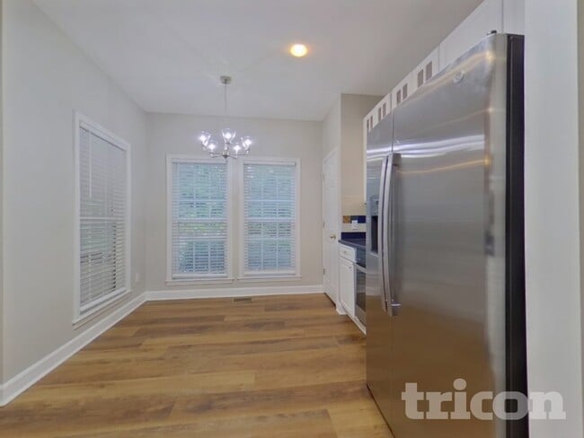 Photo - 2417 Battle Dr