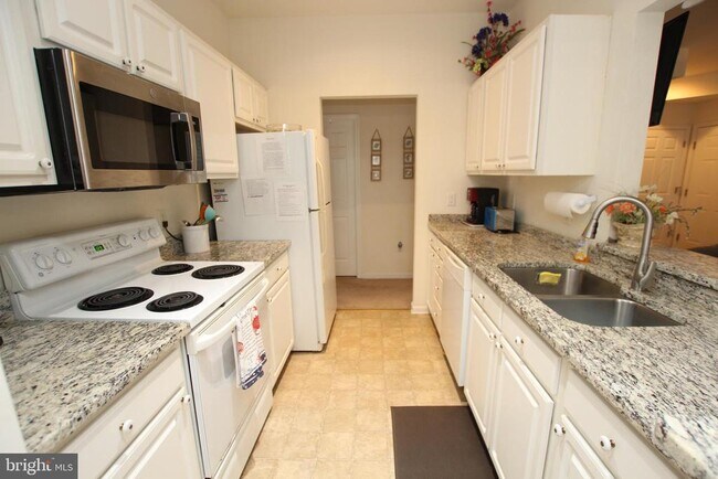 Photo - 100 Cascade Ln Unit 110