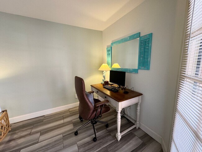 Photo - AVAILABLE NOW!! Charming FURNITURE OPTIONAL 1 Bed/2 Bath In Palm Springs Deauville Community!!