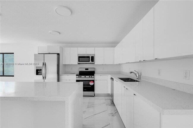 152 NW 18th St