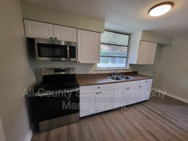 Photo - 905 Lotus Path