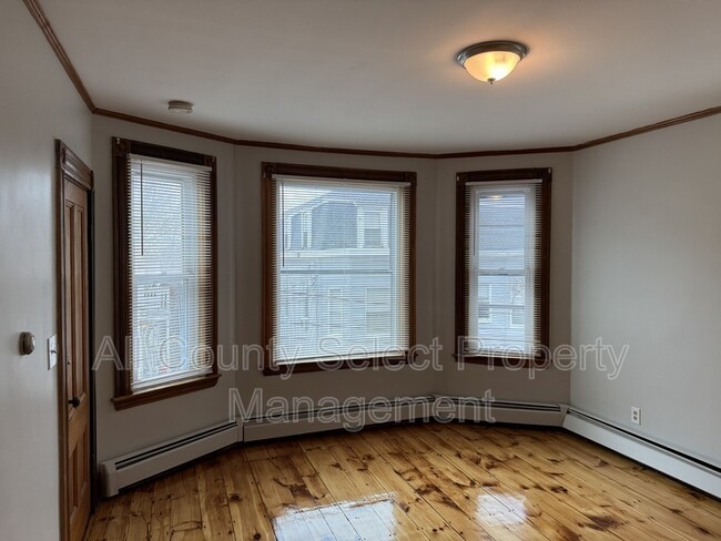 Photo - 5 Marble St Unidad #2 Rental