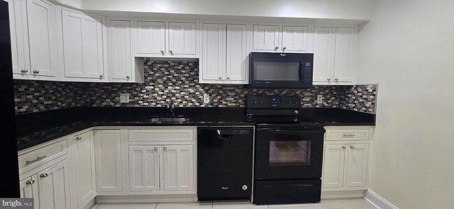 Photo - 8883 Rusland Ct