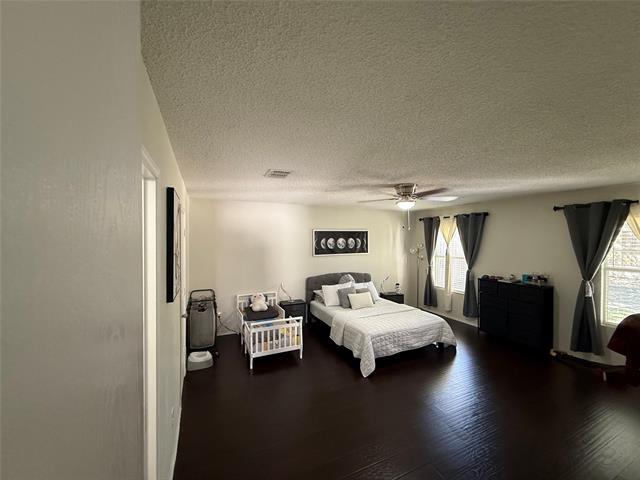 Photo - 3106 Legend Dr