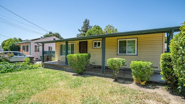 Photo - Charming 2 bedroom 1 bath!