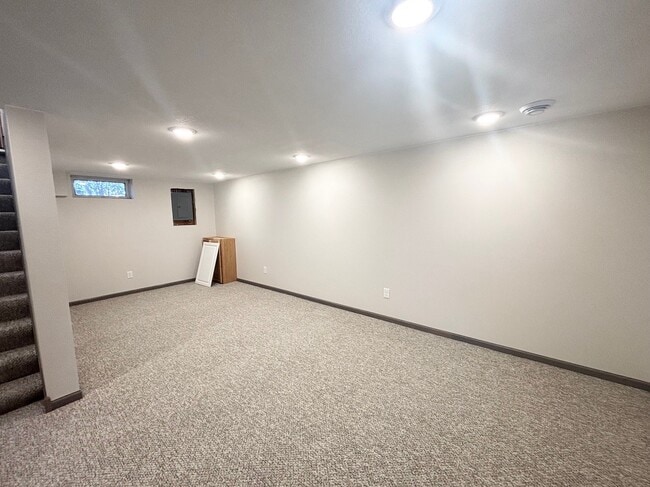 Photo - 502 Business 23 S