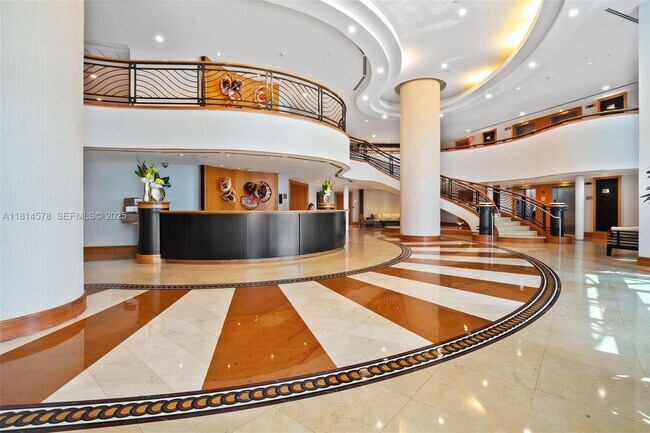 Building Photo - 18911 Collins Ave Unit 706