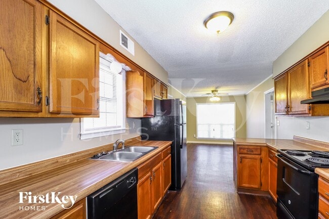 Photo - 3828 Innsbrook Dr