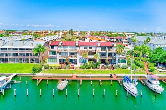 Building Photo - 557 Pinellas Bayway S Unit 303 Rental