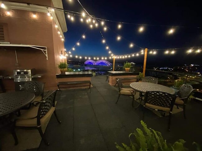109 N Main St