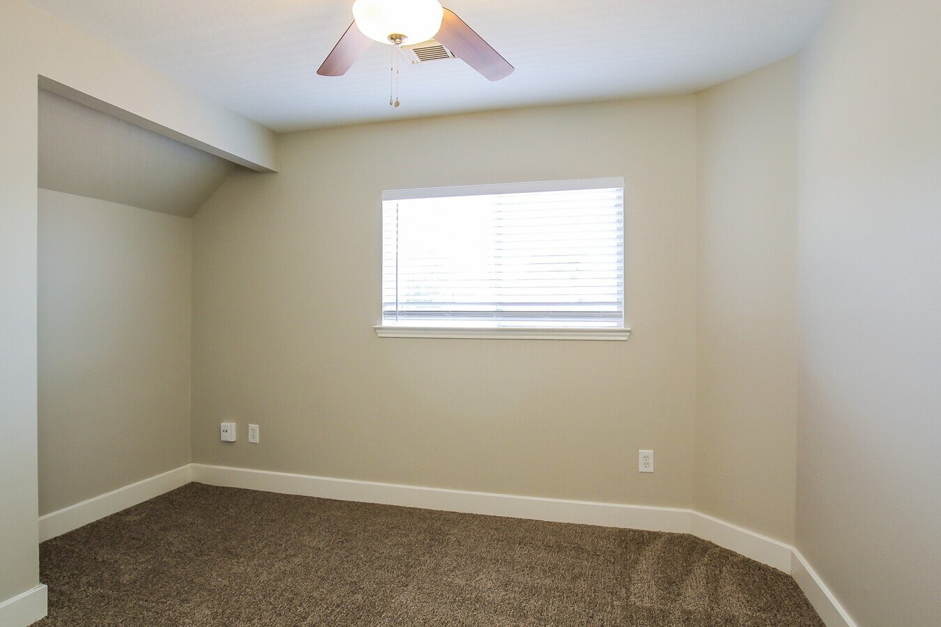 Photo - 9711 Farrell Dr