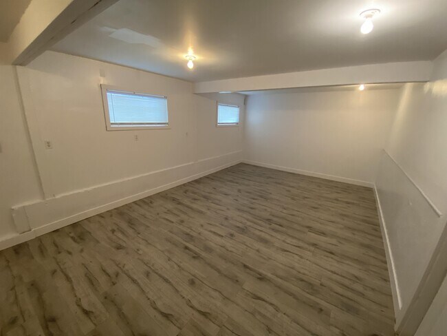 Photo - 2579 Sugarpine St