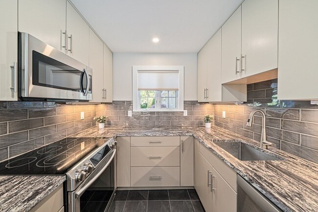 Photo - 11 Nancy Rd Condo Unit 4