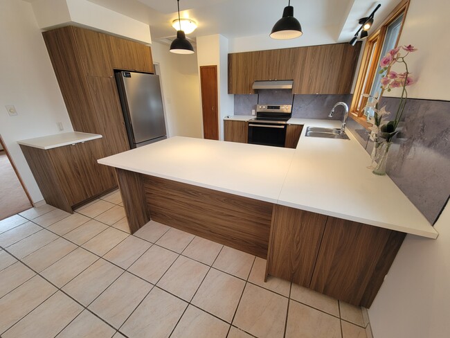 Building Photo - 11204-11248 48 Ave NW