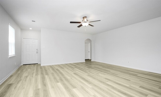 Photo - 416 Lone Rider Dr