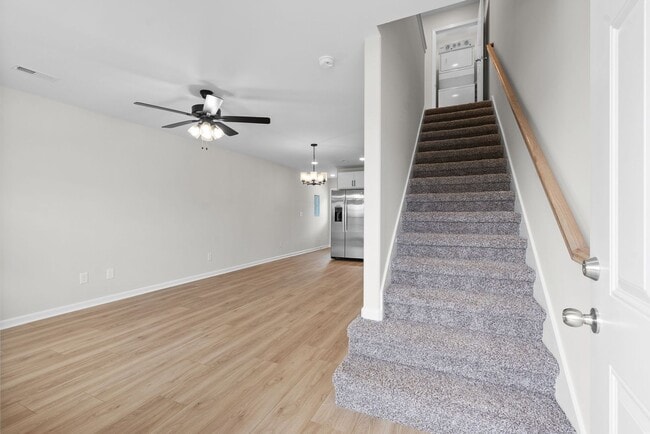 Photo - Close to downtown Clarksville! 2 Bed/2.5 Bath townhouse!