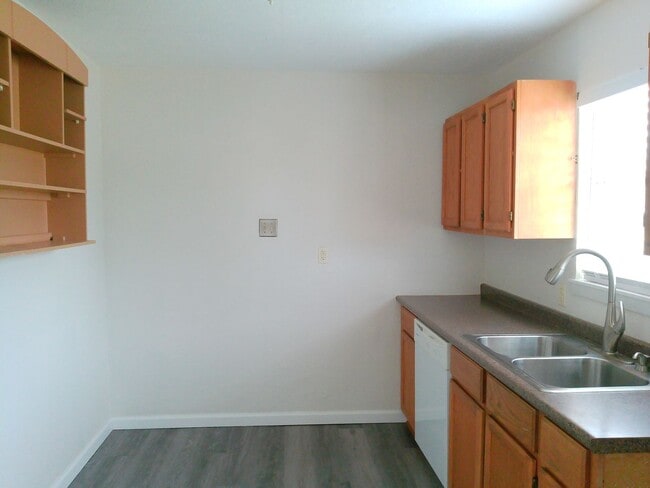 Photo - 2930 E Harrington Dr