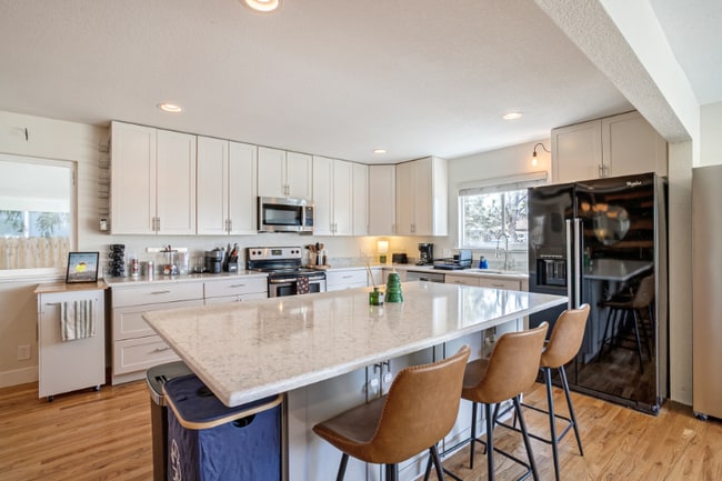 Photo - 10490 W Dakota Ave