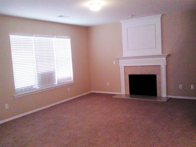 Photo - 645 College Park Cir