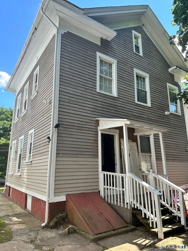 Photo - 189 Putnam St