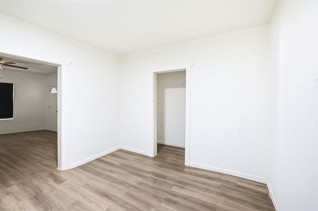 Building Photo - 1 N Elmendorf St