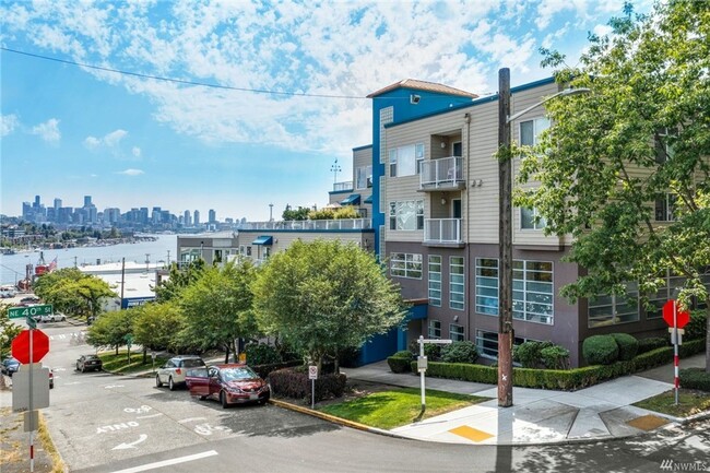 Spacious 1 Bed 1 Bath + Den Condo - Seattle - Spacious 1 Bed 1 Bath + Den Condo - Seattle